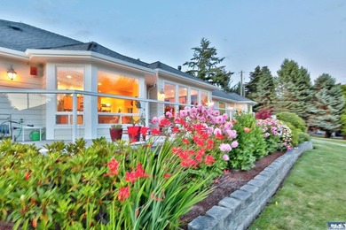 Experience refined Northwest living in this meticulously - photo 42