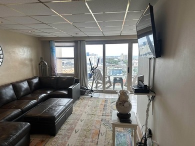 Corner unit with OCEAN AND BAY VIEWS!! Sit on your balcony and - photo 4