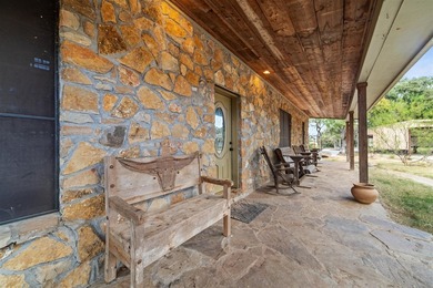 Immaculately maintained Working Horse Ranch nestled on 54.031 - photo 6