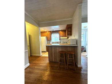 Opportunity knocks at 227 Fishburne Street! This home is - photo 4