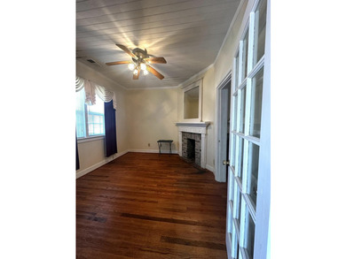 Opportunity knocks at 227 Fishburne Street! This home is - photo 9