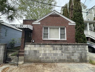 Opportunity awaits at 3 Woodall Court! This gutted home is ready - photo 1