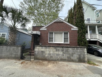 Opportunity awaits at 3 Woodall Court! This gutted home is ready - photo 2