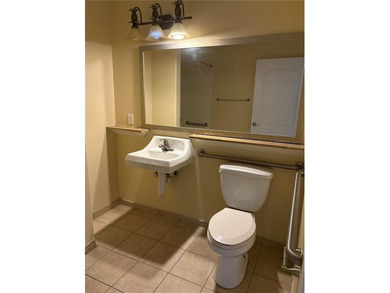 Wheelchair accessible vacation condo on the 4th floor