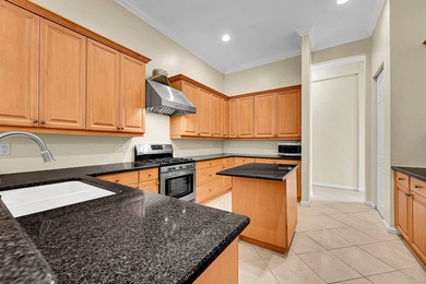 * * *Spacious 4-bedroom plus Den and Flex Room (that could - photo 13