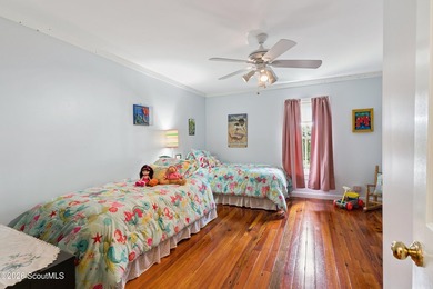 Check out this unique beach cottage in the south end! Enjoy the - photo 17