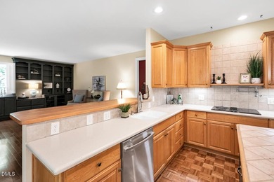 Exceptional custom home offering a fantastic single-level floor - photo 18