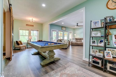 THE ULTIMATE LAKEFRONT RETREAT FOR ENTERTAINING Welcome to 137 - photo 31