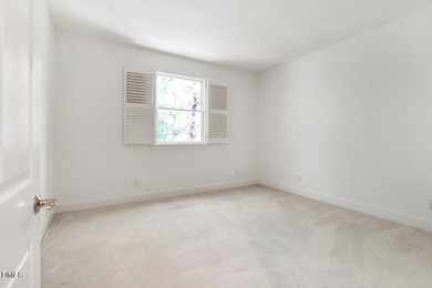 Exceptional custom home offering a fantastic single-level floor - photo 31
