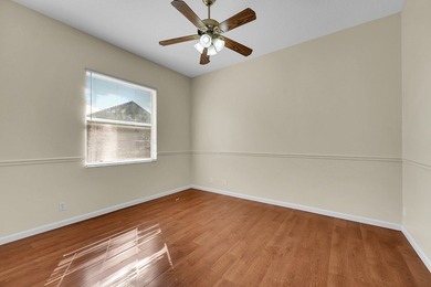 * * *Spacious 4-bedroom plus Den and Flex Room (that could - photo 32