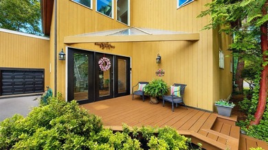 Nestled within the established and sought-after Fischer Woods - photo 2