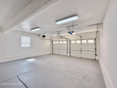Welcome Home! This beautifully updated 4-bedroom, 2.5-bath home - photo 33