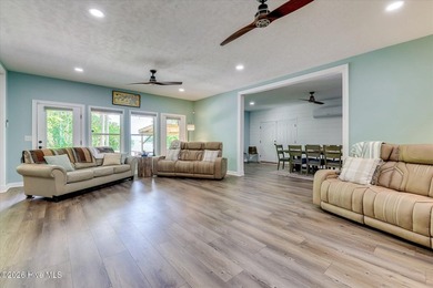THE ULTIMATE LAKEFRONT RETREAT FOR ENTERTAINING Welcome to 137 - photo 34