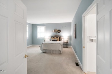 Exceptional custom home offering a fantastic single-level floor - photo 34