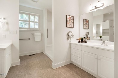Exceptional custom home offering a fantastic single-level floor - photo 38