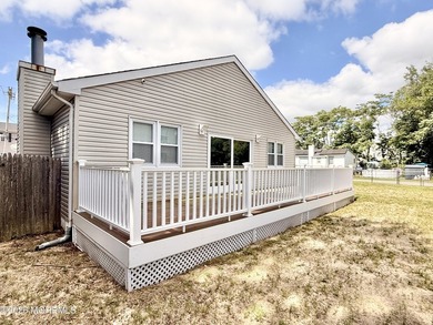 Welcome Home! This beautifully updated 4-bedroom, 2.5-bath home - photo 39