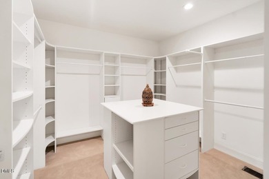 Exceptional custom home offering a fantastic single-level floor - photo 41