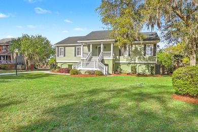Absolutely gorgeous Lowcountry style home located in beautiful - photo 3