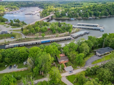 Lake Home For Sale in Harrodsburg, Kentucky