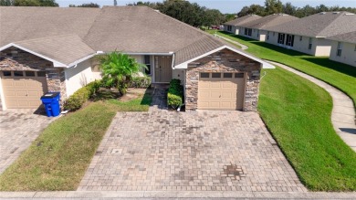 (private lake, pond, creek) Townhome/Townhouse For Sale in Saint Cloud Florida