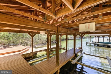 Perfectly set on a very private one-acre parcel at Lake Anna - photo 8