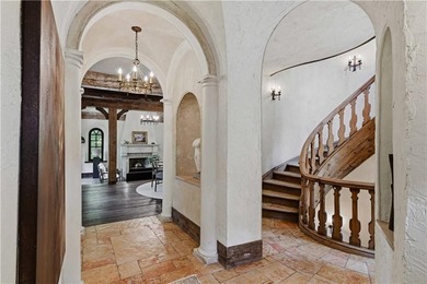 Welcome to the most exclusive, private lot available in all of - photo 11