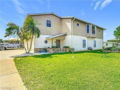 MOTIVATED SELLER! SALT WATER CANAL WITH IMMEDIATE ACCESS TO - photo 2