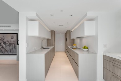 Fully furnished and equipped, this penthouse oceanfront - photo 6