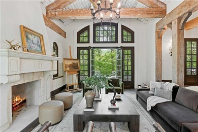 Welcome to the most exclusive, private lot available in all of - photo 17