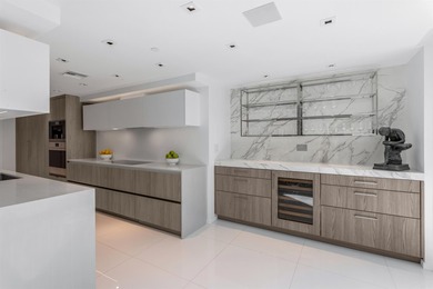 Fully furnished and equipped, this penthouse oceanfront - photo 7
