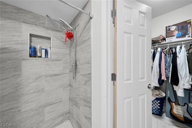 Discover this well-maintained end-unit condo offering comfort - photo 21
