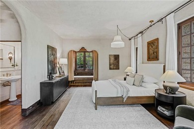 Welcome to the most exclusive, private lot available in all of - photo 22