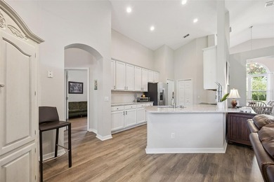 Under contract-accepting backup offers. Welcome to this - photo 23