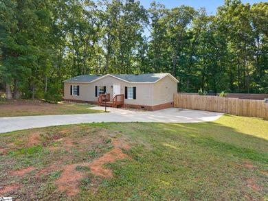 Tucked away on 0.82 acres with a peaceful country living feel - photo 25