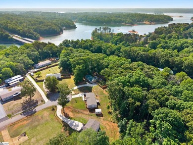 Tucked away on 0.82 acres with a peaceful country living feel - photo 28