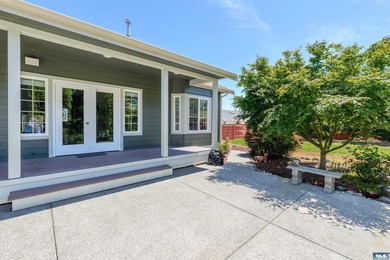 Quintessential Sequim home with beautiful architecture and - photo 35
