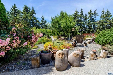 Quintessential Sequim home with beautiful architecture and - photo 38