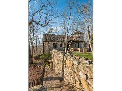Welcome to the most exclusive, private lot available in all of - photo 42