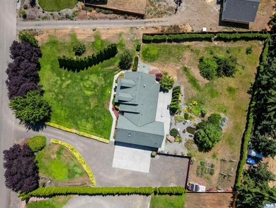 Quintessential Sequim home with beautiful architecture and - photo 45