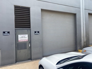 Business Only! Maui BBQ Grills and Outdoor Kitchens sells high - photo 6