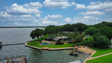 Lake Home For Sale in Trinidad, Texas
