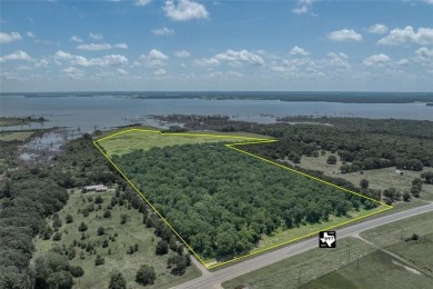 Lake Acreage For Sale in Lamasco, Texas
