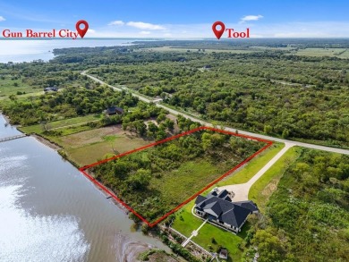 Cedar Creek Lake Lot For Sale in Kemp Texas