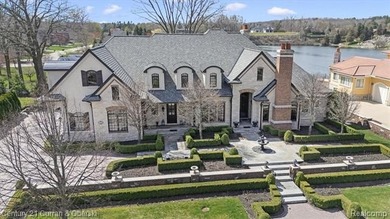 Experience unparalleled luxury at this Bella Vista masterpiece - photo 11
