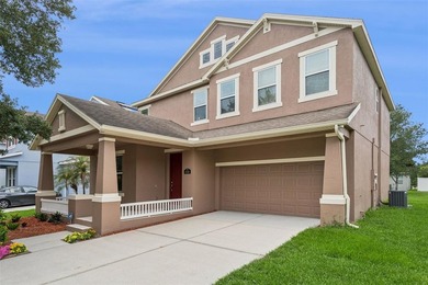 Such a Charming, Family-Friendly 4 Bedroom 2.5 Bath Home in - photo 4