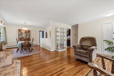 Welcome to 3 Cherry Street in Massapequa! This turnkey 3-bedroom - photo 6