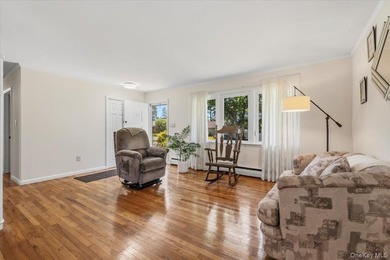 Welcome to 3 Cherry Street in Massapequa! This turnkey 3-bedroom - photo 7