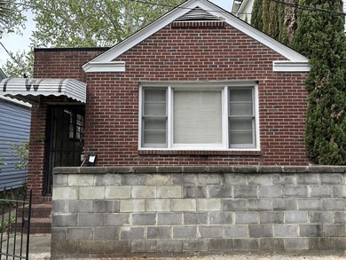 THREE Properties! Rare Downtown Opportunity - 227 Fishburne St - photo 8