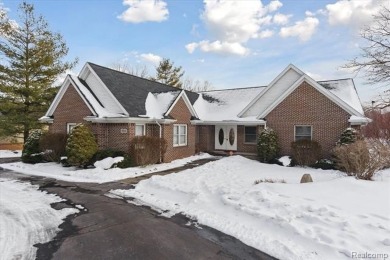 Lake Home Sale Pending in Clarkston, Michigan