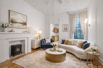 Welcome to 584 Sterling Place, a classic three-family townhouse - photo 11